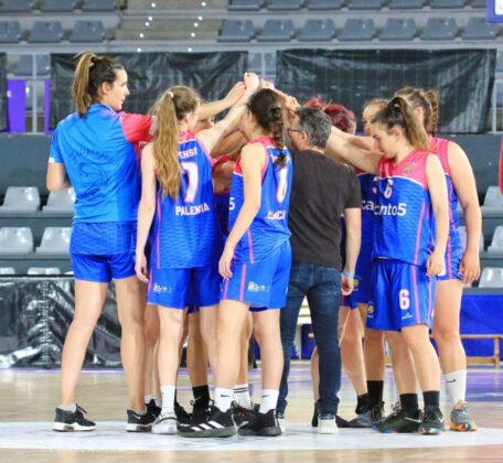 Fotos del partido de baloncesto entre CANTO 5 Filipenses y C.B Arxi