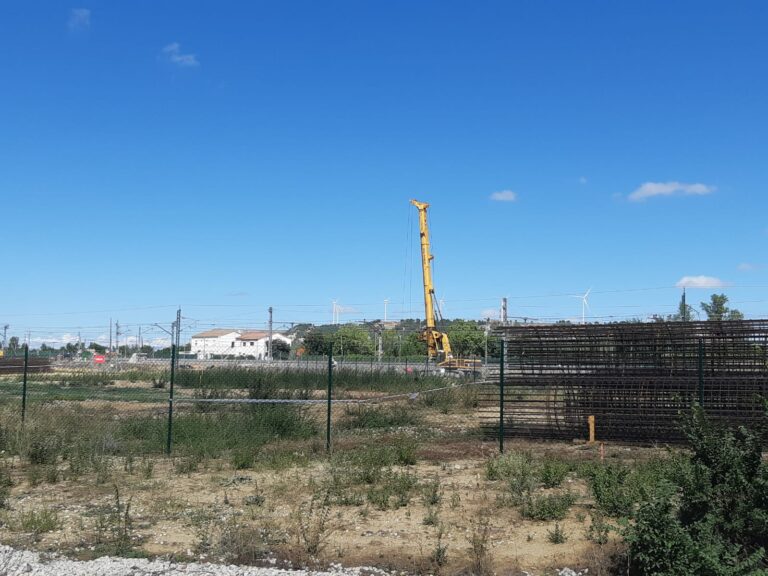Obras de construcción del salto de carnero en el norte de la ciudad. / Óscar Herrero