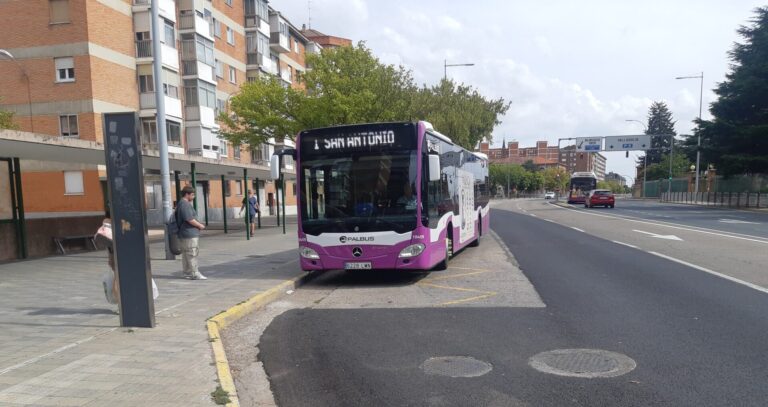 Identificado en Palencia por una presunta agresión a un trabajador del autobús urbano