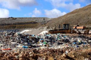 Imagen del vaso de rechazos del Centro de Tratamiento de Residuos de Palencia. / Brágimo (ICAL)