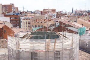 Se desploma la cúpula de la Iglesia de la Vera Cruz en Valladolid sin que haya que lamentar daños personales. / ICAL