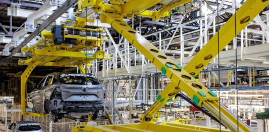 Cadena de Montaje de la factoría de Renault en Palencia.