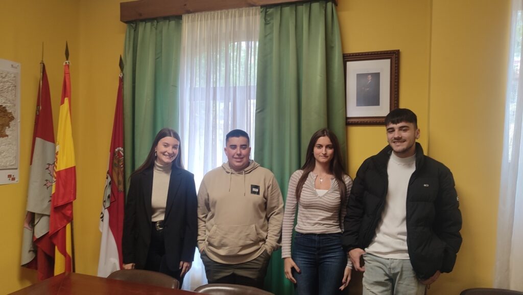 Damas y Caballeros de Barruelo de Santullán