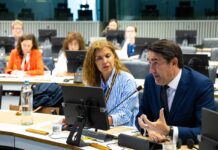 Consejero de Medio Ambiente, Vivienda y Ordenación del Territorio, Juan Carlos Suárez Quiñones, en el Comité Europeo de Regiones. B. R. ICAL