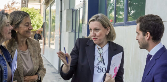Imagen de archivo: La vicepresidenta y consejera de Familia e Igualdad de Oportunidades, Isabel Blanco, visita el local que albergará el 'Centro de Crisis de Atención a Víctimas de Violencias Sexuales' de Valladolid. / ICAL
