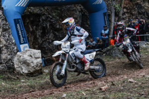 Billy Bolt en la Hixpania Hard Enduro en Aguilar de Campoo
