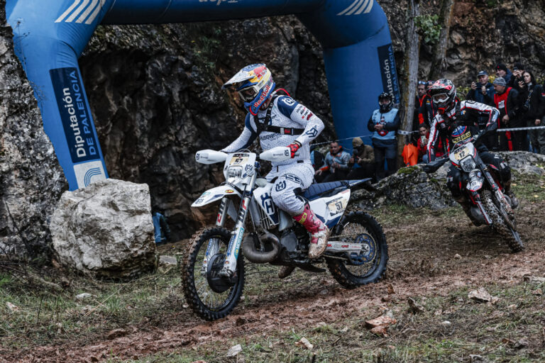 Billy Bolt en la Hixpania Hard Enduro en Aguilar de Campoo