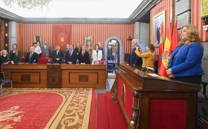 Celebración del Pleno en el que se debate la aprobación inicial del presupuesto general del Ayuntamiento de Burgos para 2025