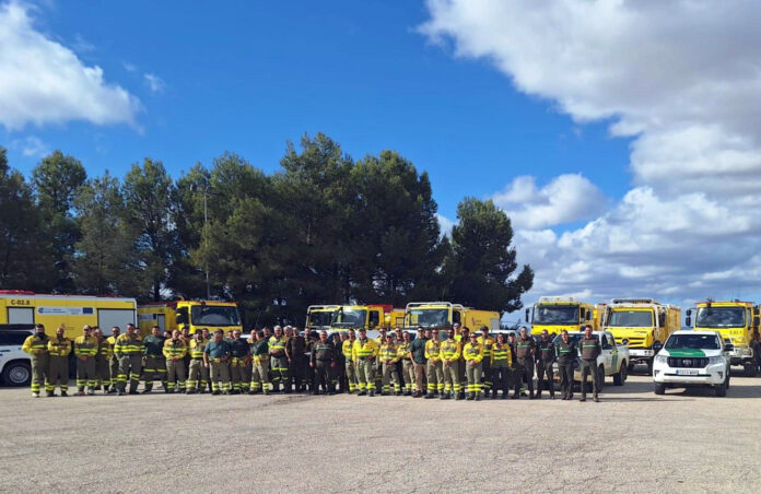 Dispositivo de la Junta de Castilla y León trabajan en las tareas de limpieza de la DANA en Valencia Dispositivo de la Junta de Castilla y León trabajan en las tareas de limpieza de la DANA en Valencia