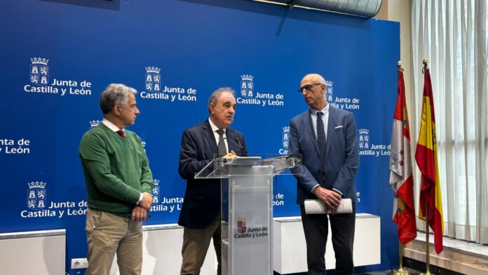 El delegado de la Junta, José Antonio Rubio, atiende a los medios tras la celebración del Consejo de Salud de Área El delegado de la Junta, José Antonio Rubio, atiende a los medios tras la celebración del Consejo de Salud de Área