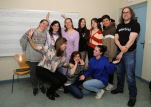 Brágimo - Una decena de alumnos y cuatro profesores del conservatorio de Tampere, en Finlandia, visitan el conservatorio de Palencia durante dos semanas, donde trabajarán conjuntamente con alumnos de la escuela palentina dentro del programa Erasmus