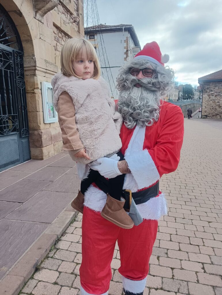 Así pasó Papá Noel por Barruelo de Santullán