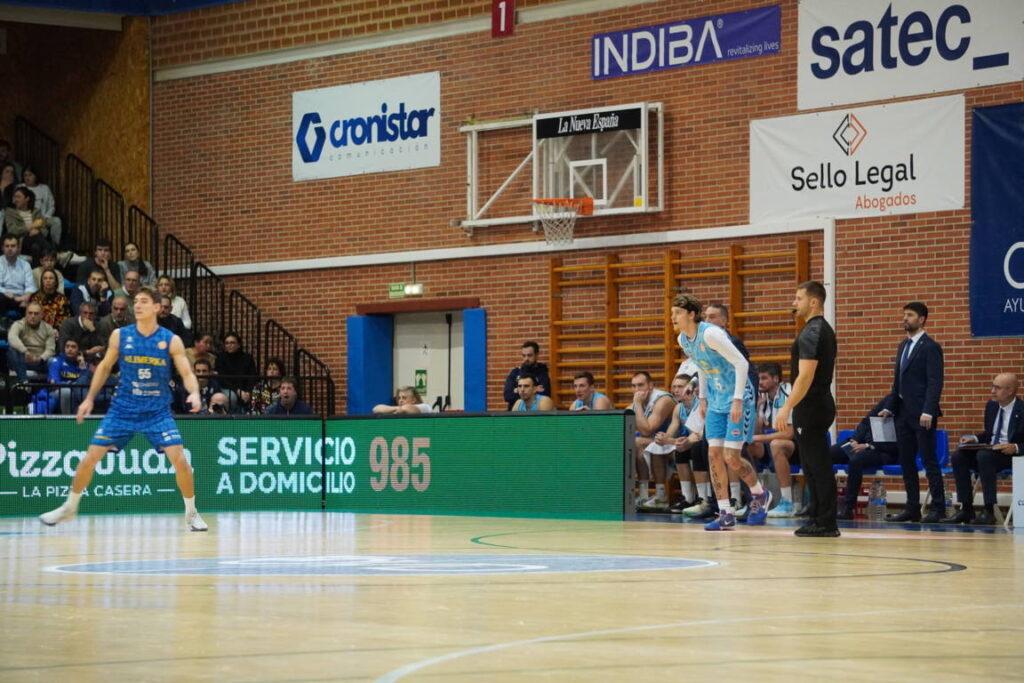 Alimerka Oviedo - Súper Agropal Palencia Baloncesto. 19/12/24. Foto: Javier Estévez