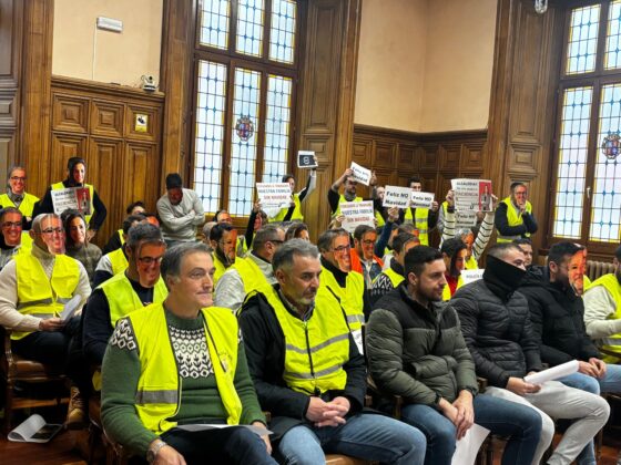Protesta Sindicatos Policía Local de Palencia en el Pleno del Ayuntamiento