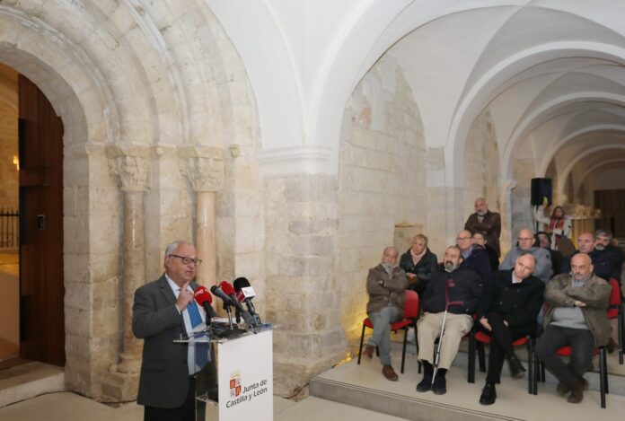 El consejero de Cultura, Turismo y Deporte, presenta el Centro digital de documentación del Camino de Santiago Francés, CamiNet. El consejero de Cultura, Turismo y Deporte, presenta el Centro digital de documentación del Camino de Santiago Francés, CamiNet.