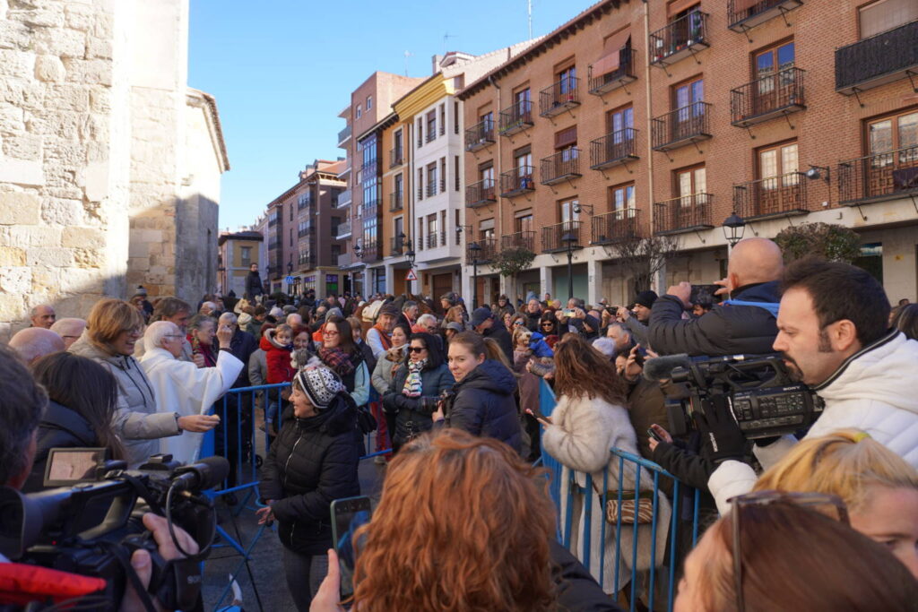 Bendición de los animales cpn motivo de San Antón Abad, en la iglesia de San Miguel