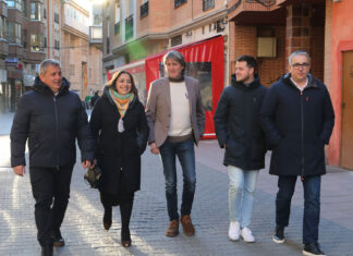 Carlos Martínez (PSCYL) durante su primera visita al PSOE de Palencia - BRÁGIMO ICAL