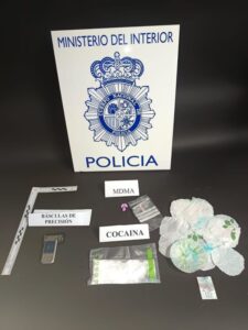 Imagen proporcionada por la Policía Nacional de los objetos sustraídos