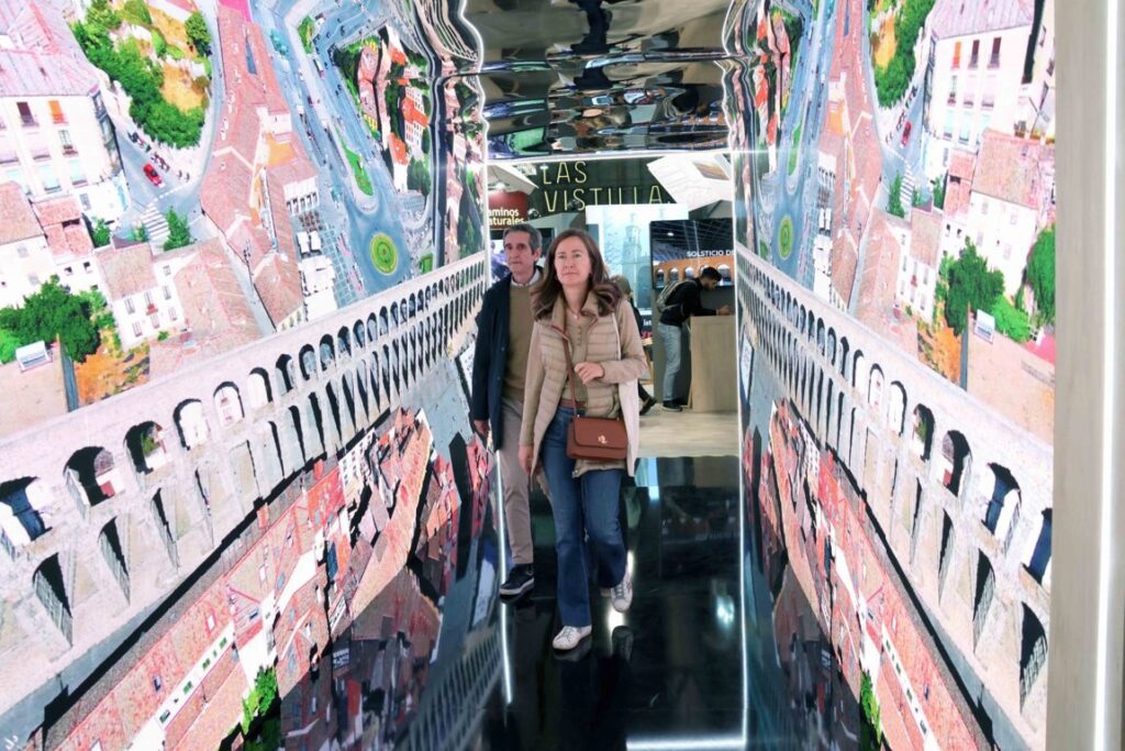 stand inmersivo en FITUR 2025 Castilla y León