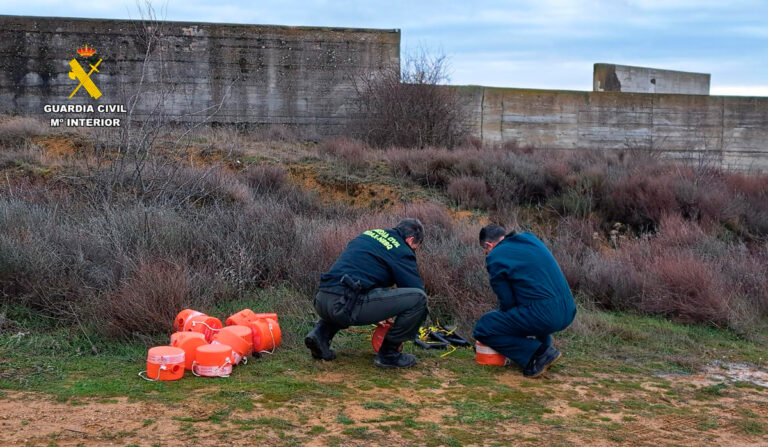 Guardia-Civil-bombas-antiincendios