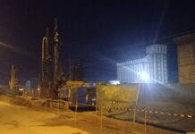 Micropilotadora parada en la madrugada del sábado 18 de enero en las obras de ADIF en el Camino Viejo de Husillos
