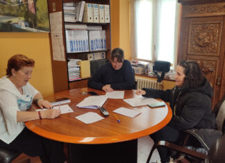Reunión de las concejalas de Sanidad de Barruelo de Santullán y Brañosera y la presidenta de la Plataforma