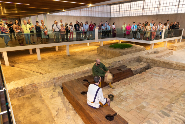Teatro en la VIla Romana La Olmeda