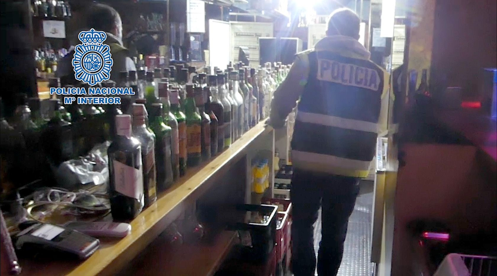 Imagen de archivo de la actuación de la Policía Nacional en un club. / ICAL