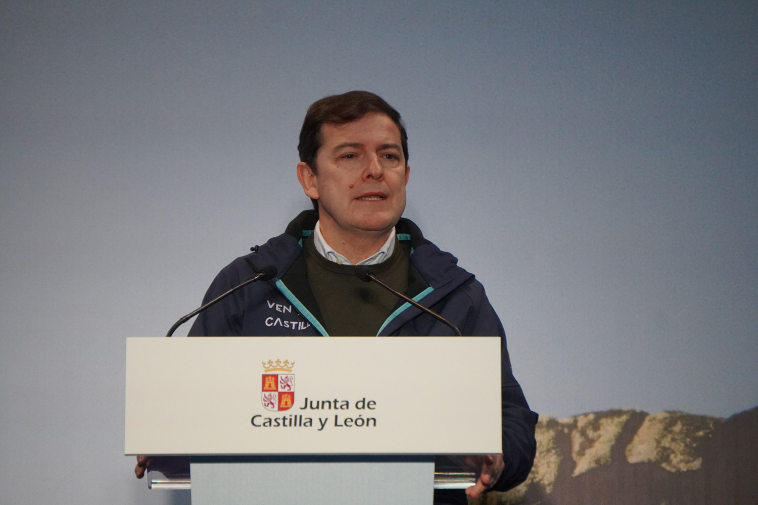 Alfonso Fernández Mañueco, presidente de la Junta, durante el acto de presentación de la reintroducción del lince en el Cerrato Palentino