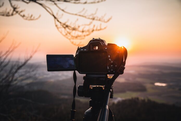 Imagen de archivo de cámara fotográfica / PIXABAY