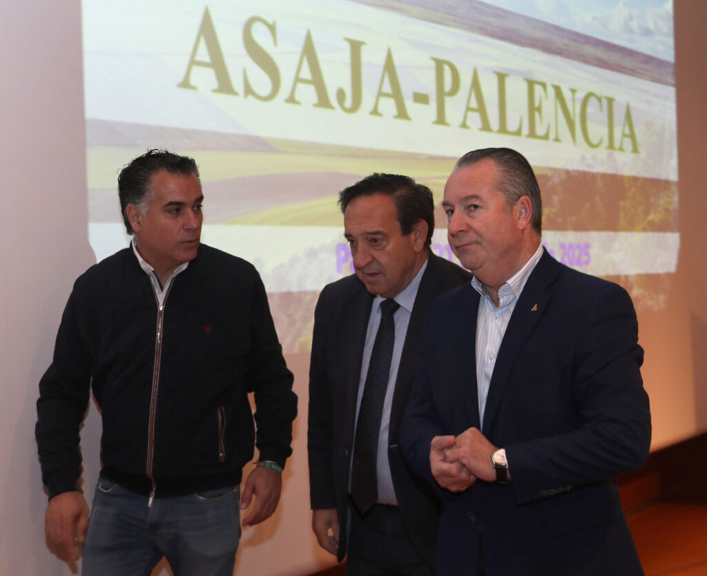El presidente nacional de ASAJA participa en la asamblea ordinaria de ASAJA-Palencia