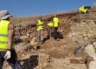 ICAL - Excavación en el Castro de La Loma, en Las Heras de la Peña, una pedanía de Santibáñez de la Peña (Palencia)