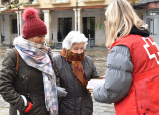 Cruz Roja en Palencia - Día de la Mujer