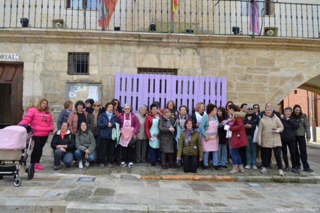 Día de la mujer 8m en Astudillo