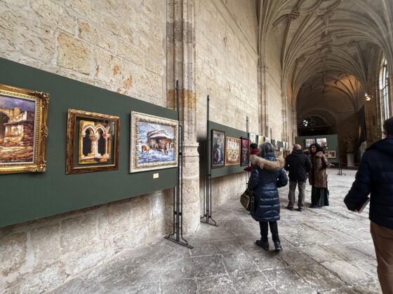 El Claustro de la Catedral acoge la exposición de Damián Simal
