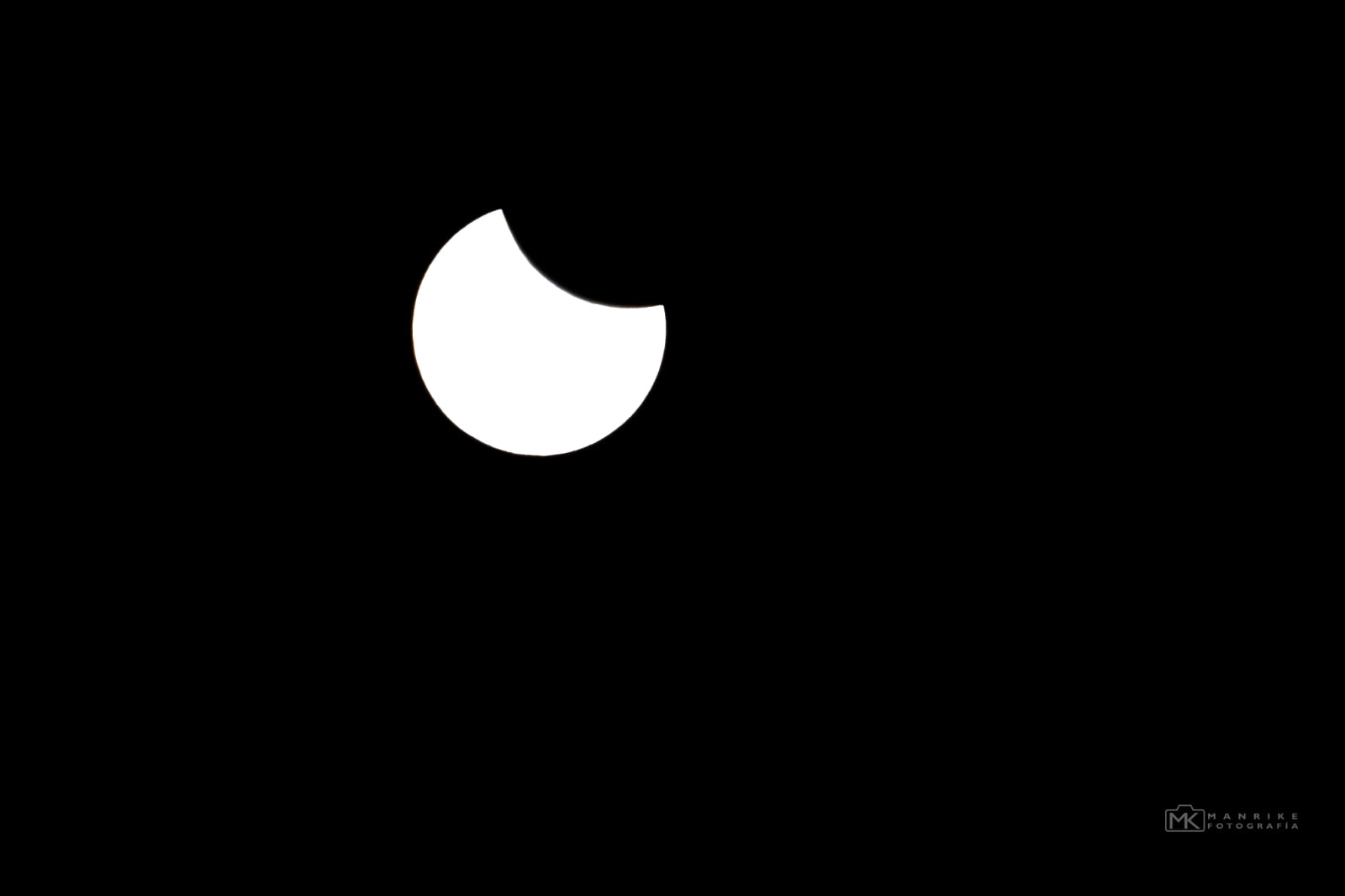 Fotos eclipse solar parcial del 29/3/25 visto desde Palencia hechas por José Luis Carrera y Fernando Manrique