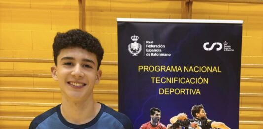 Mario Cisneros concentrado en Sierra Nevada