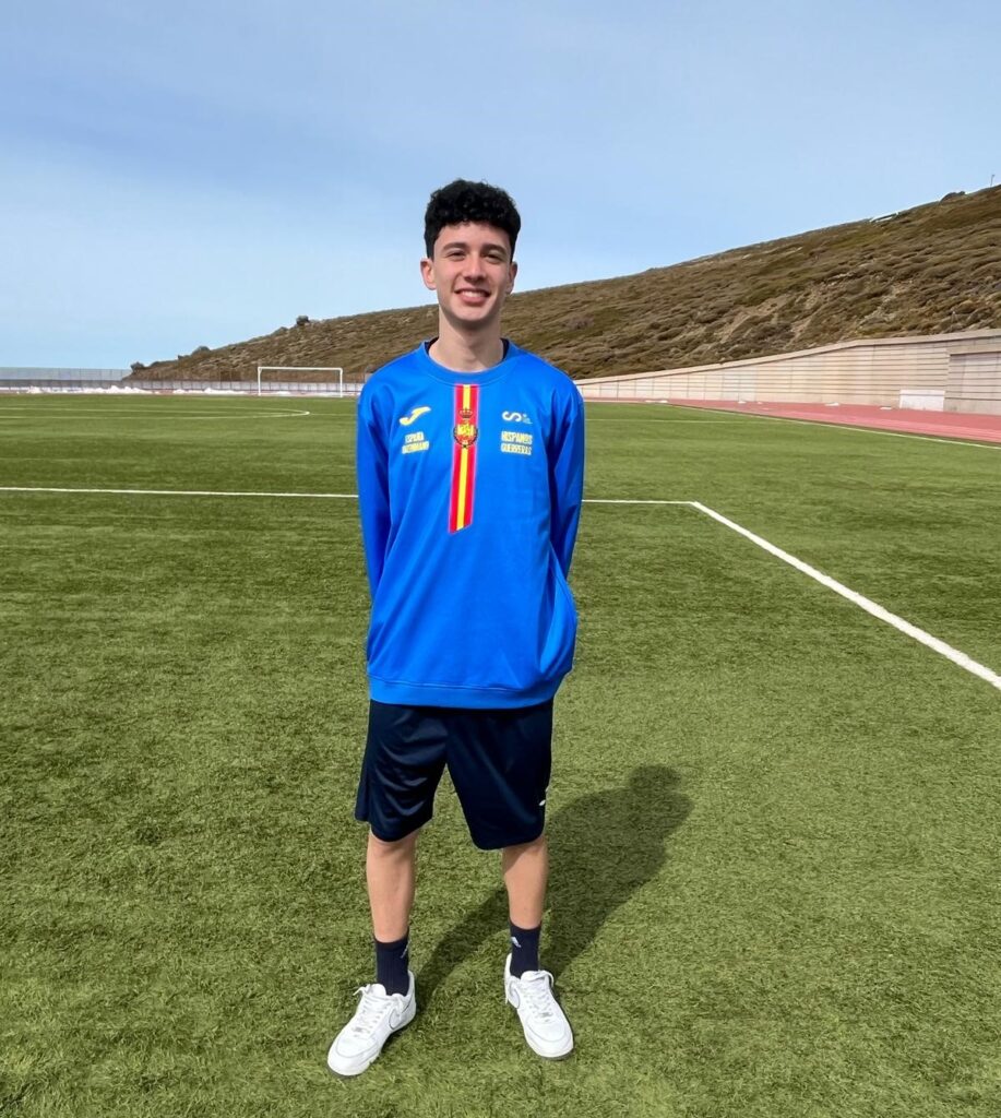Mario Cisneros concentrado en Sierra Nevada