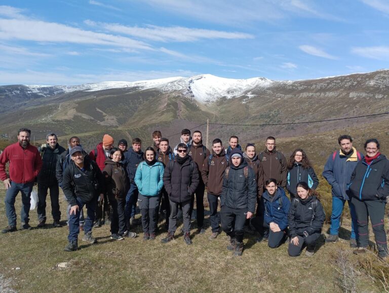 Estudiantes de Ingeniería Forestal de la UVA aprenden con Reactiva Brañosera