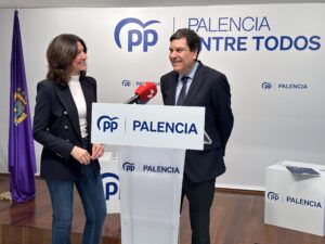 La atención a la dependencia beneficia a más de 8.300 palentinos a través de la ayuda a domicilio o teleasistencia