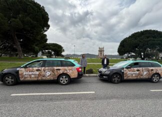 Palencia se promociona en Lisboa con una flota de doce taxis