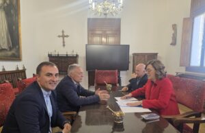 Reunión alcalde de Bárcena de Campos