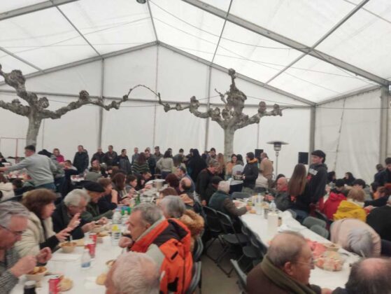 Comida en la fiesta de Santo Tomás el Grande en Villamediana
