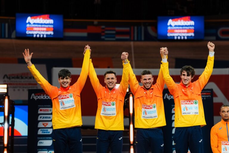 Spanish Beatles celebrando la plata en el Europeo