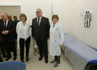 Visita del consejero de sanidad al centro de salud de Frómista 2