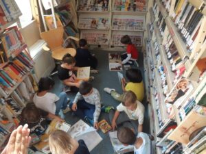 Armisén abre la posibilidad de que el servicio de bibliobuses de Palencia sea gestionado por la Diputación