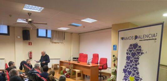Reunión asamblea de integrantes de Vamos Palencia.
