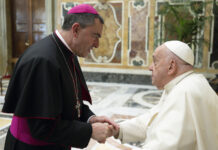 Mikel Garciandía con el Papa Francisco