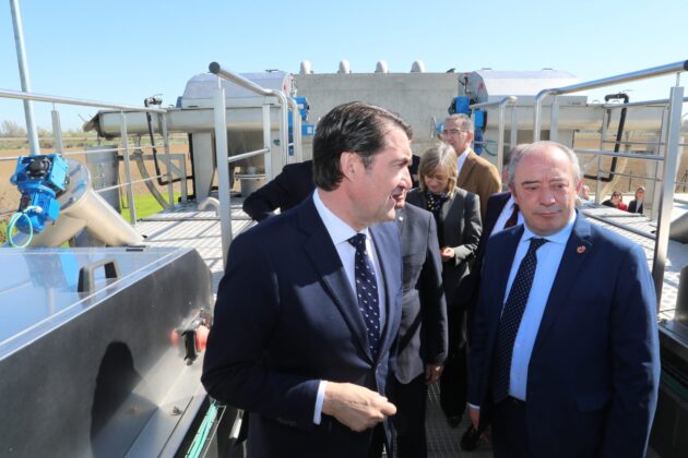Visita del consejero de Medio Ambiente, Vivienda y Ordenación del Territorio a la Estación Depuradora de Aguas Residuales (EDAR) de Grijota