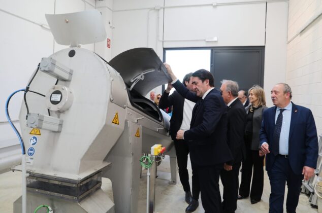 Visita del consejero de Medio Ambiente, Vivienda y Ordenación del Territorio a la Estación Depuradora de Aguas Residuales (EDAR) de Grijota